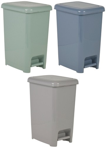 Plastic pedal bin with - plastic, lid